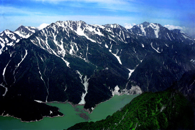 黒部湖と立山・剱岳