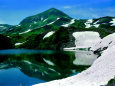 ミクリガ池と浄土山