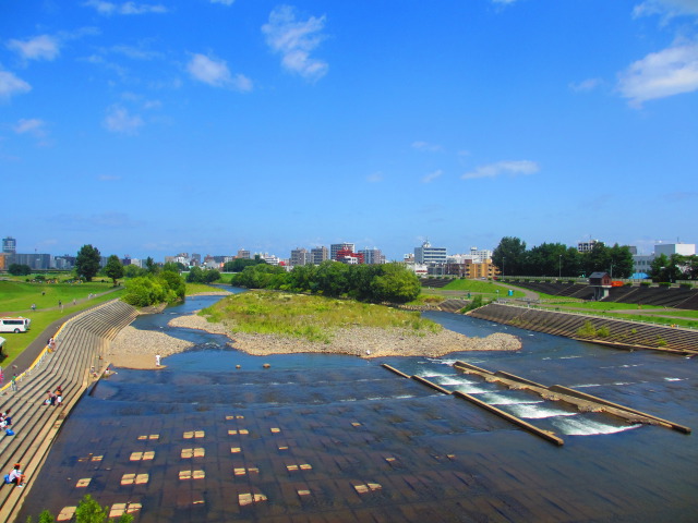 幌平橋から豊平川