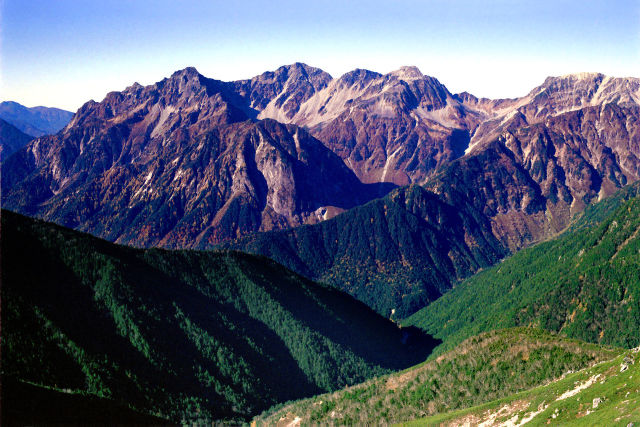 秋色の穂高連峰