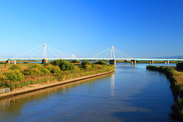 早朝の石狩河口橋