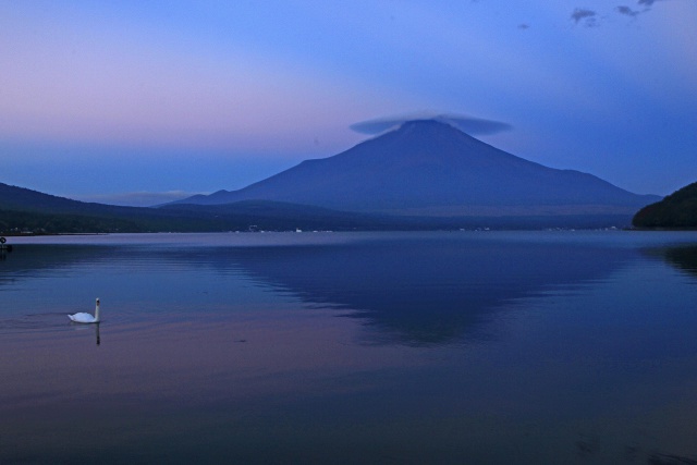 帽子をかぶった富士山