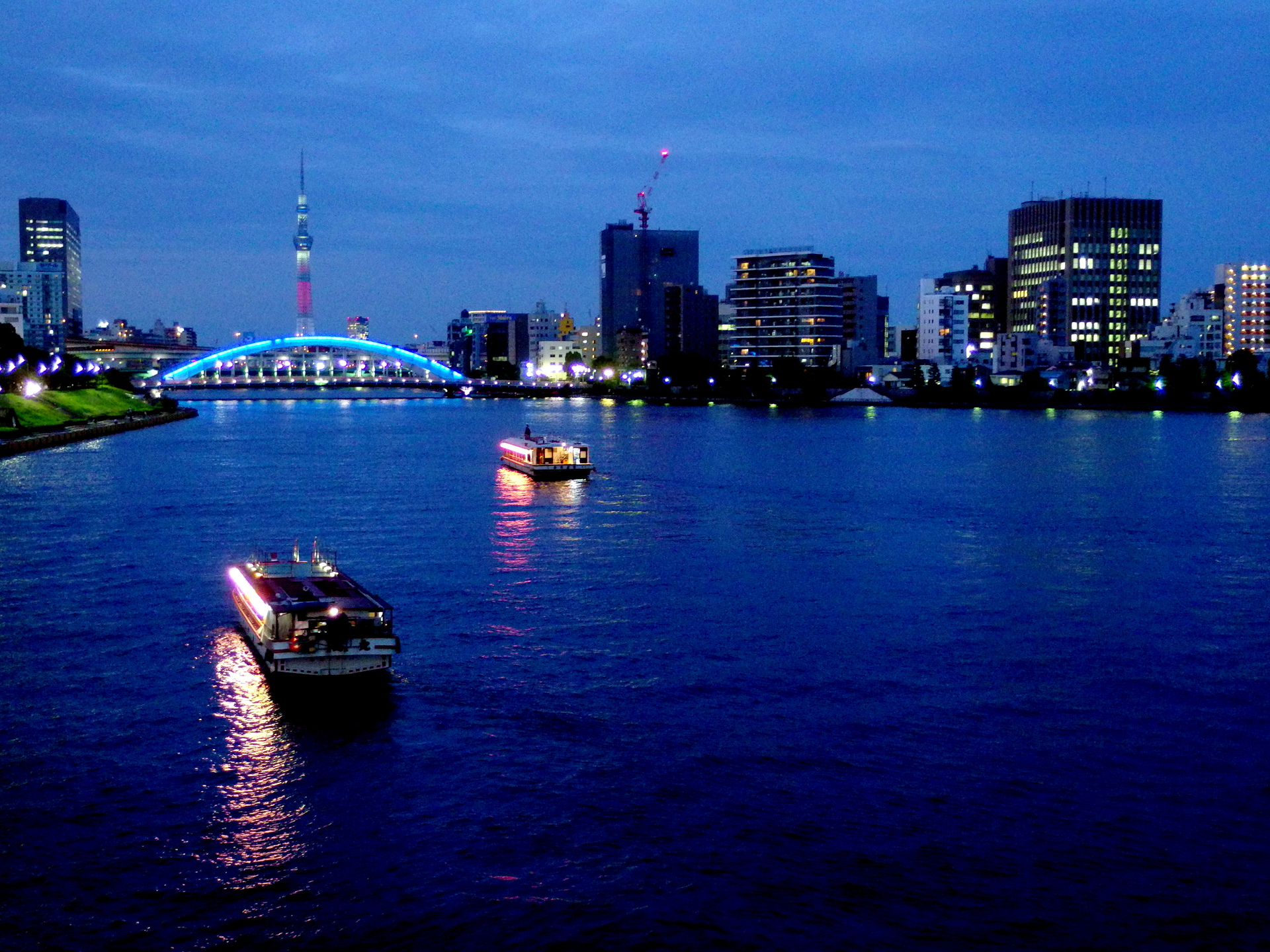 夜景 花火 イルミ 隅田川の夜景 壁紙19x1440 壁紙館