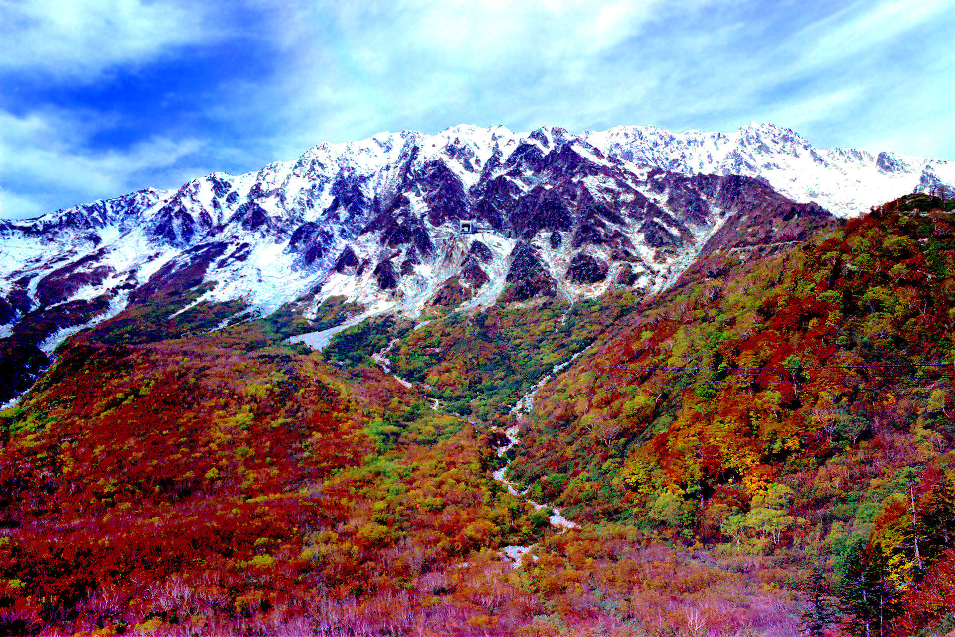 日本の風景「新雪の立山と山腹の紅葉」壁紙1920x1280 - 壁紙館