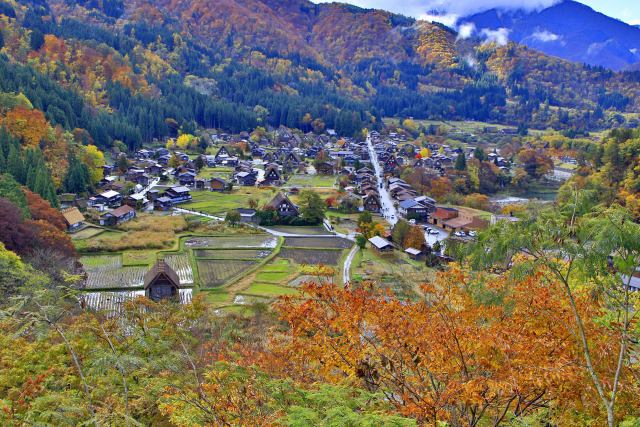 白川郷の秋