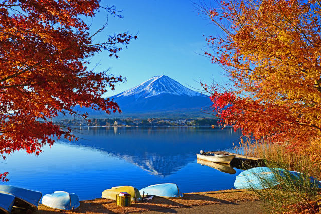 晩秋の河口湖