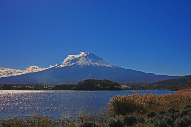 稜線のきれいな富士山