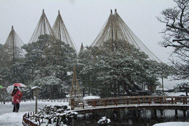 雪の兼六園