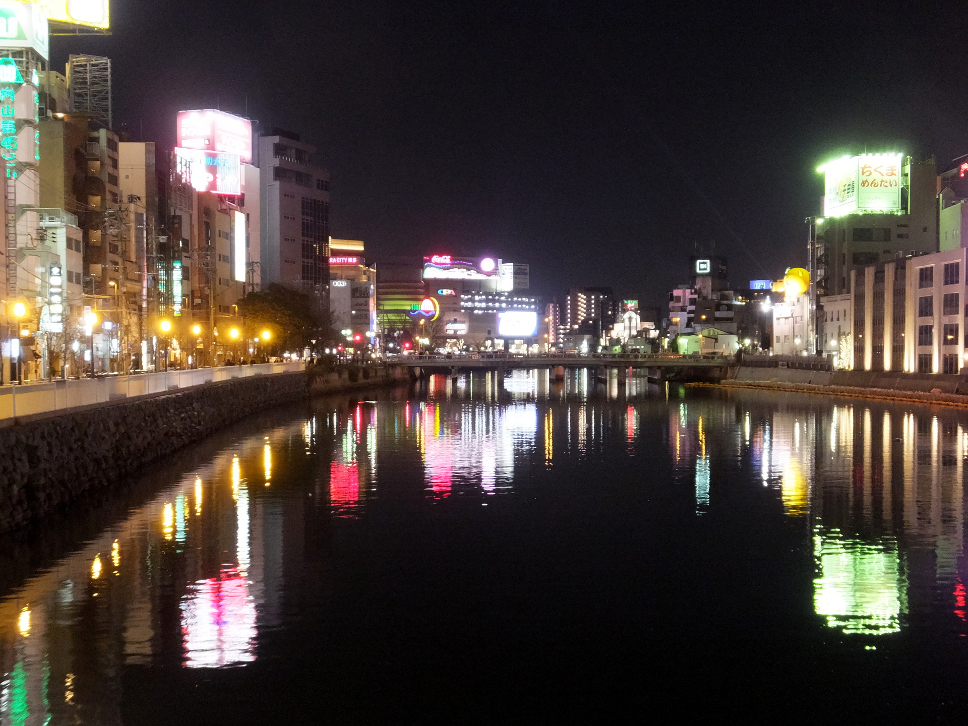 夜景 花火 イルミ 冬 都会の夜 壁紙19x1440 壁紙館