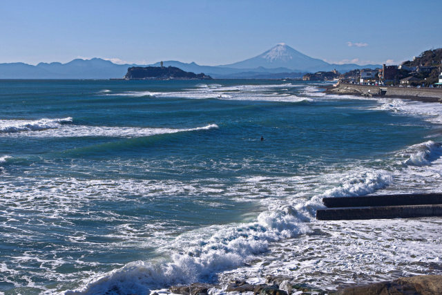 冬の湘南海岸