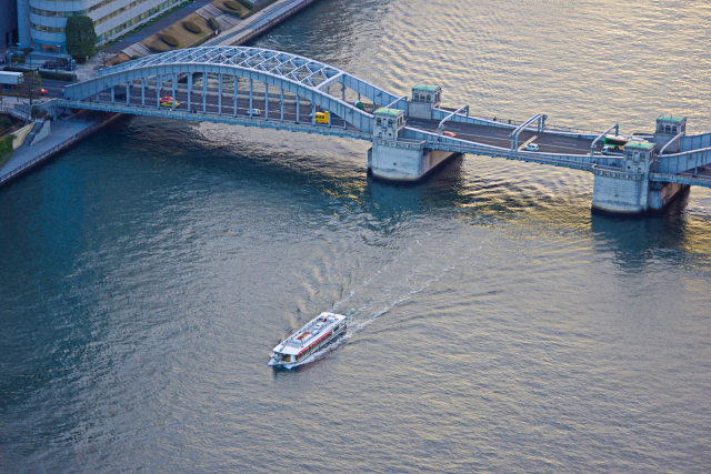 隅田川と勝鬨橋