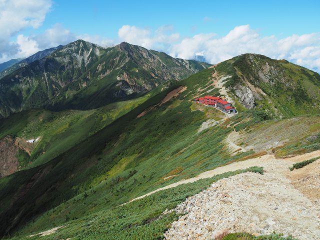 五竜小屋への道