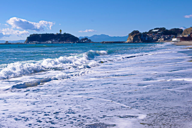 湘南海岸から江の島