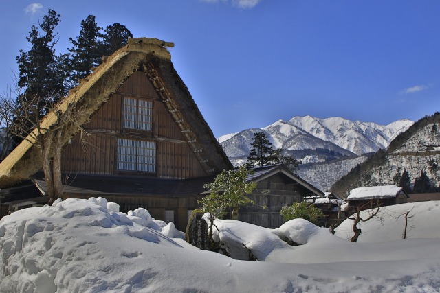 雪の白川郷