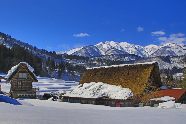 雪の白川郷