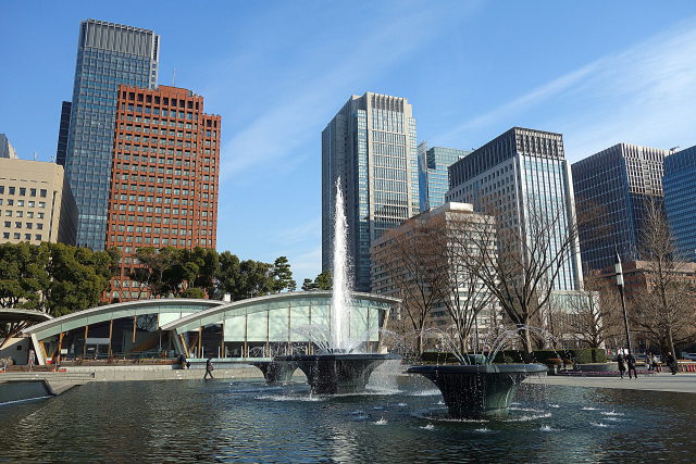 和田倉噴水公園にて