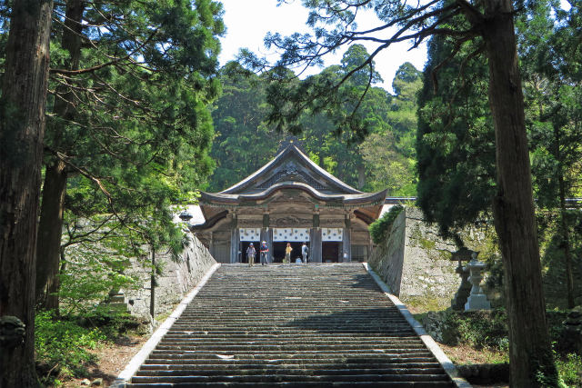 春の大山大神山神社