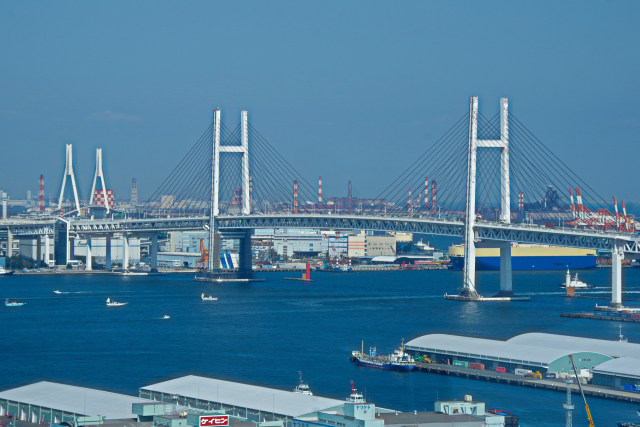 横浜ベイブリッジ