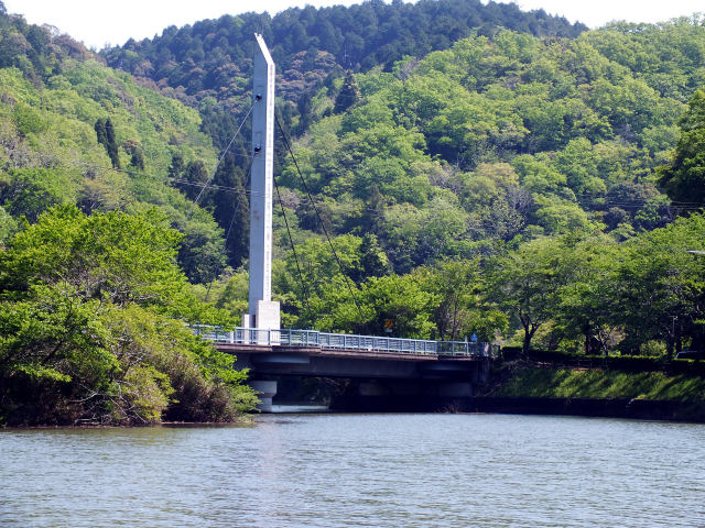 新緑の志野大橋