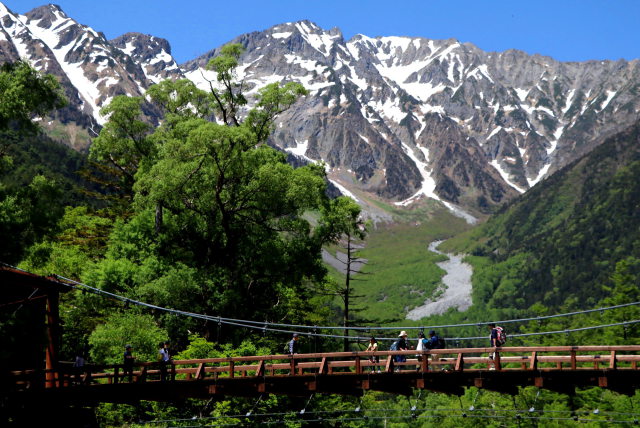 山と橋