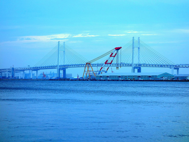 横浜ベイブリッジ