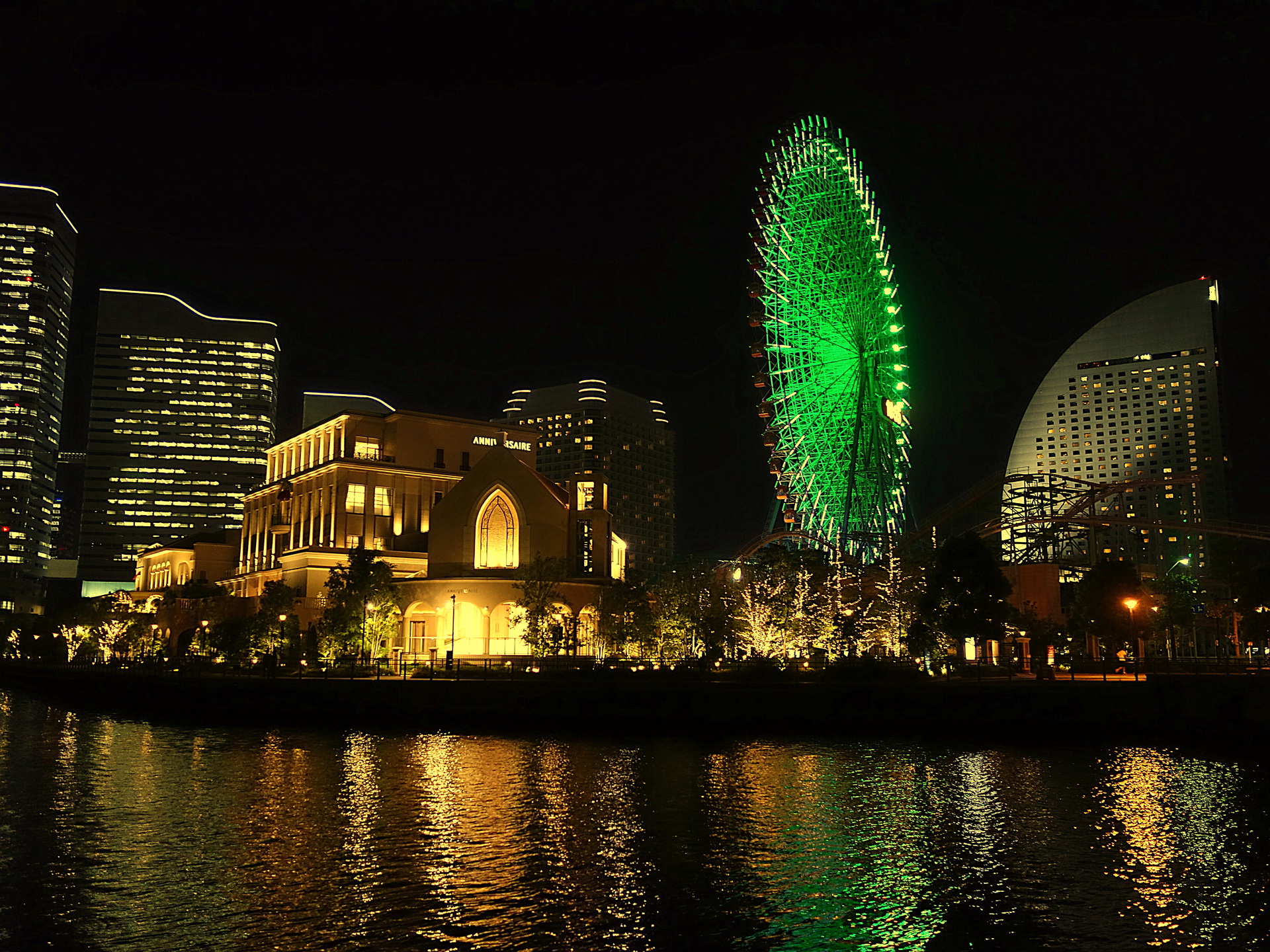 夜景 花火 イルミ みなとみらいの夜景 壁紙19x1440 壁紙館