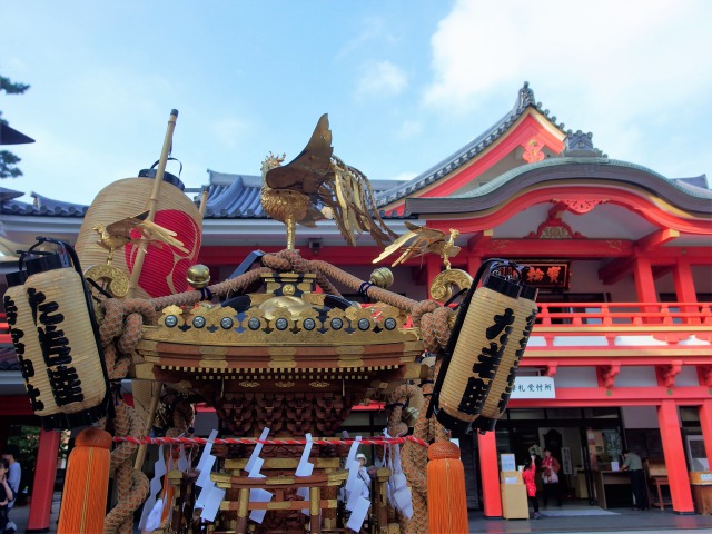 高幡不動と神輿