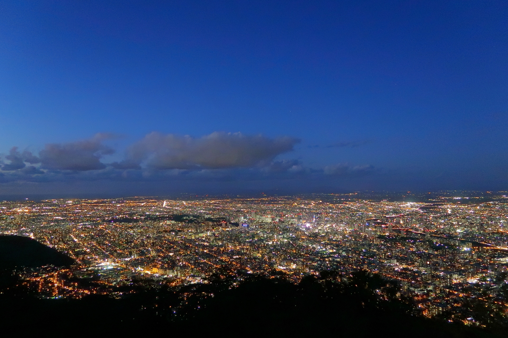 夜景 花火 イルミ 藻岩山からの札幌夜景 壁紙1920x1280 壁紙館