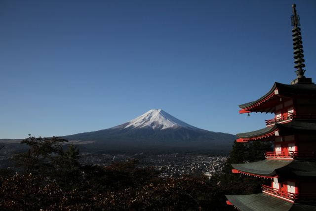 雪の富士山