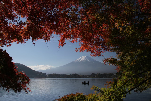 紅葉に富士山