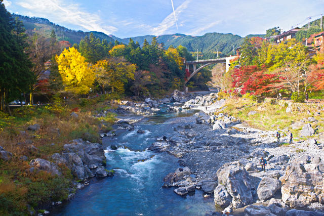 秋色の御岳渓谷