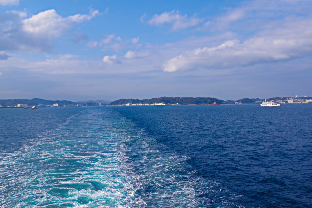 東京湾フェリーから久里浜方面