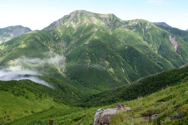 聖岳を望む