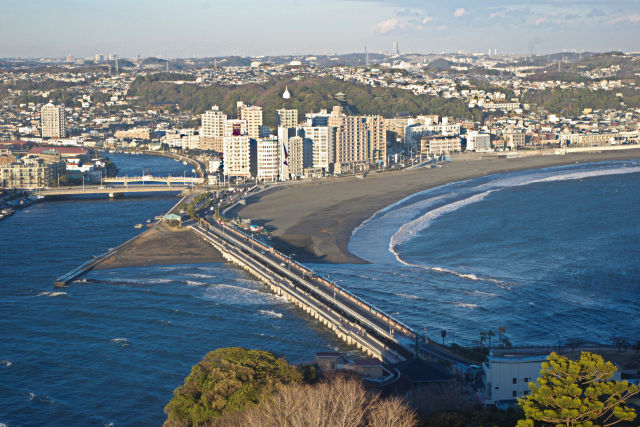 江の島大橋と片瀬海岸