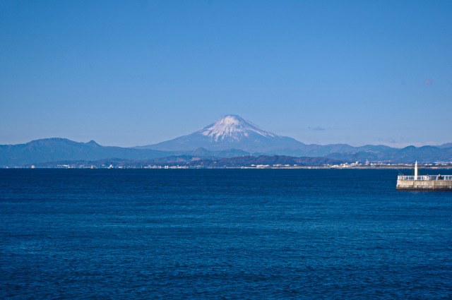 江の島から望む富士山