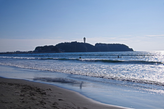 鵠沼海岸から江の島