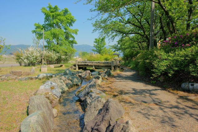 松任グリーンパーク内の山島用水