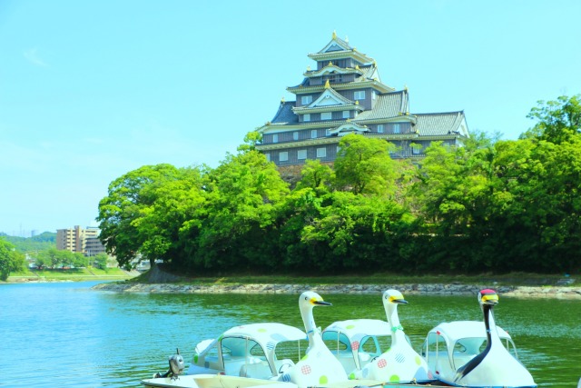 新緑の岡山城