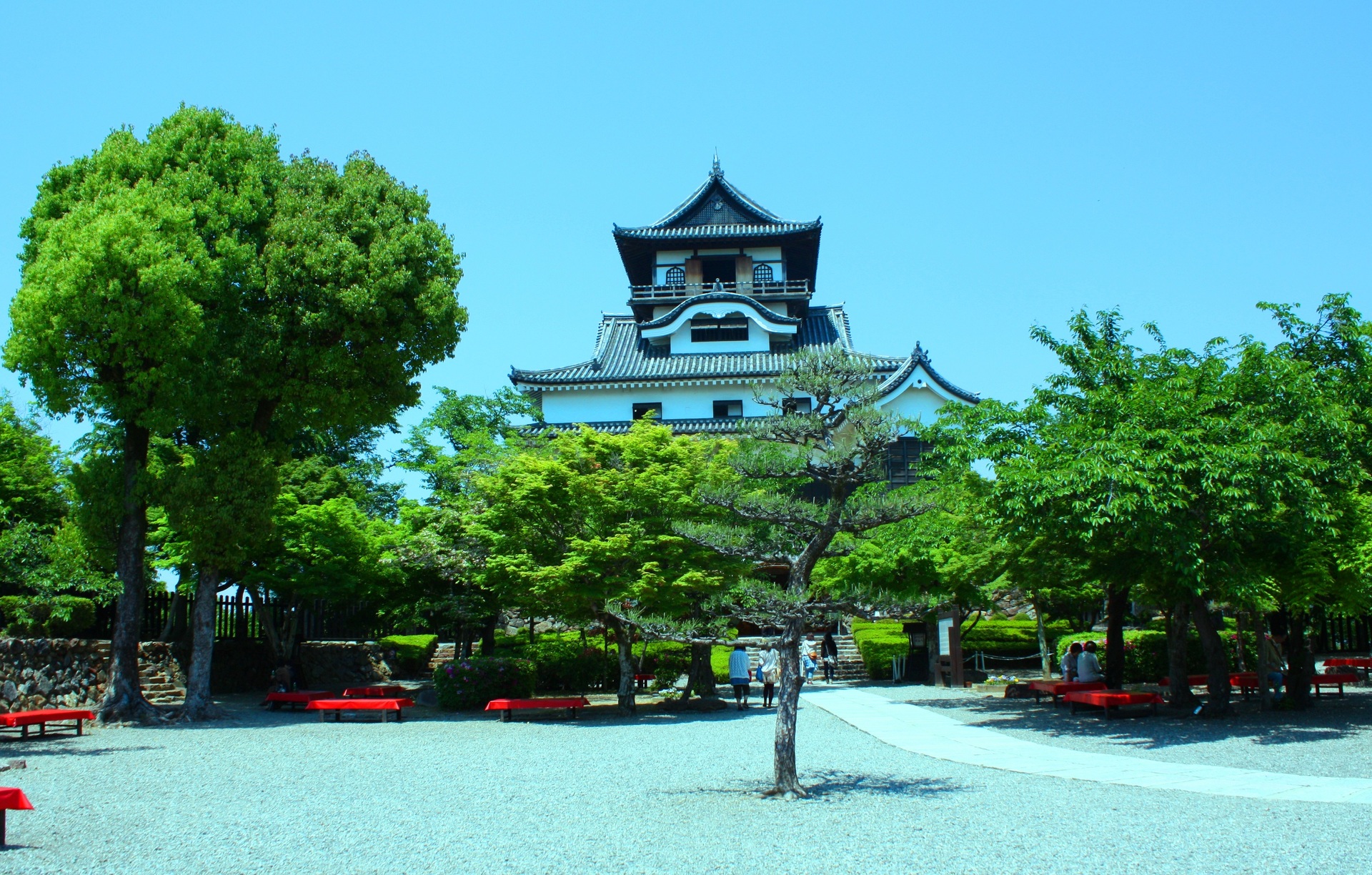 日本の風景 新緑の犬山城 壁紙19x1224 壁紙館