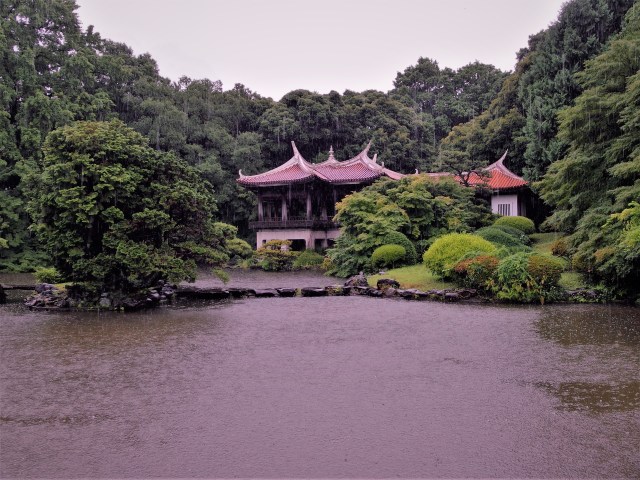 初夏の旧御涼亭