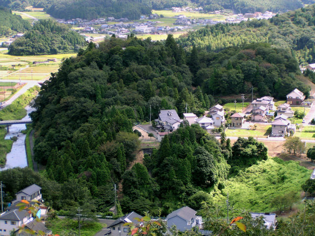 本陣山城展望台より