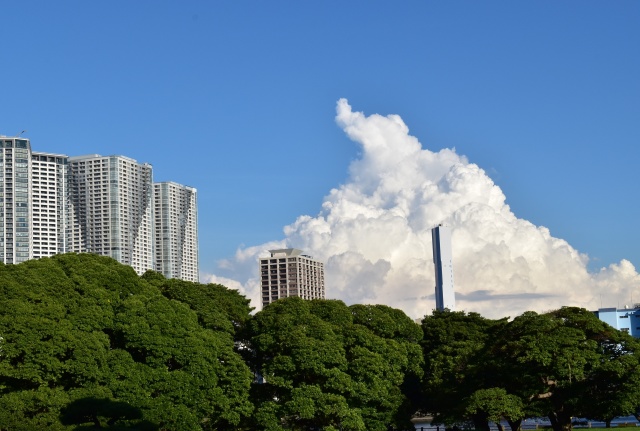 ゴーストに見える雲