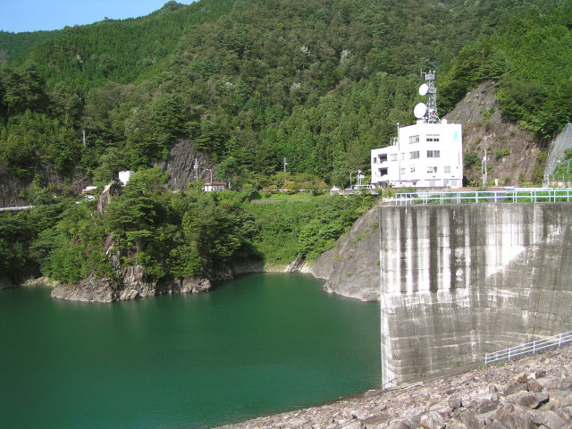 岩屋ダム