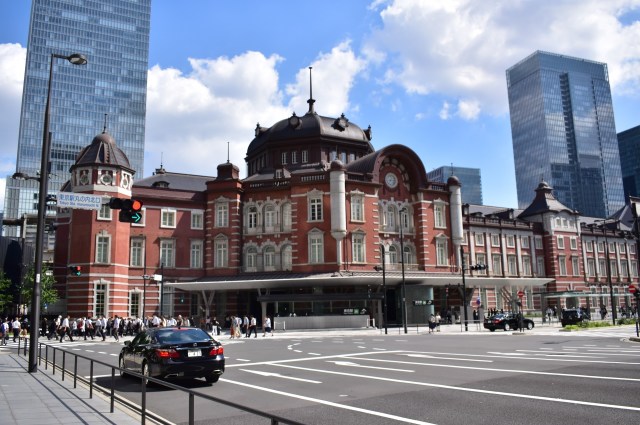 東京駅前