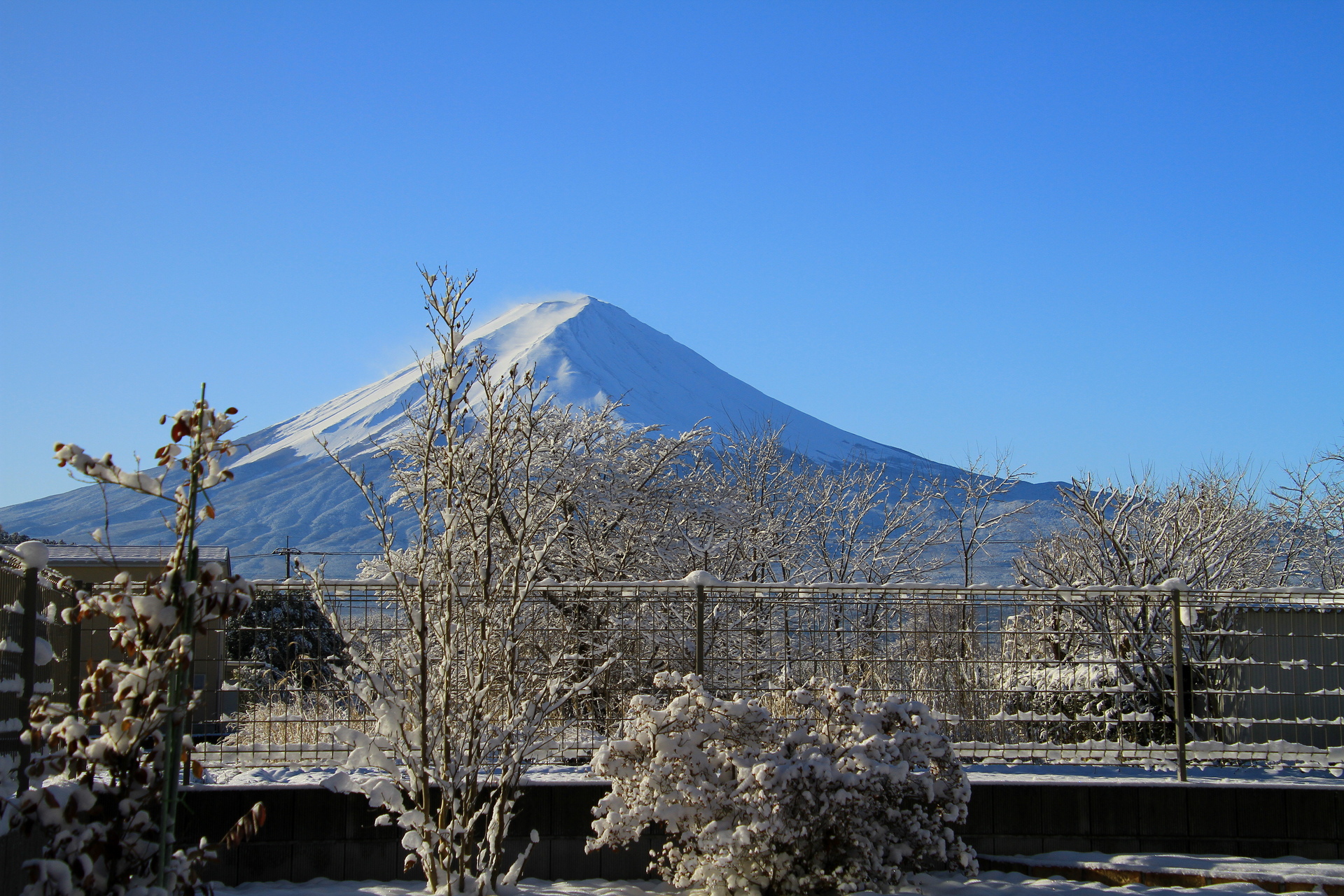 新年の縁起開運写真 雪富士の風景c 更に大サイズ可高画質 付与