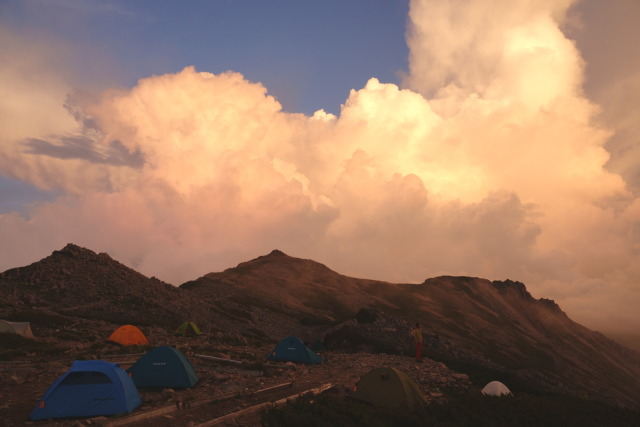 夕方の入道雲