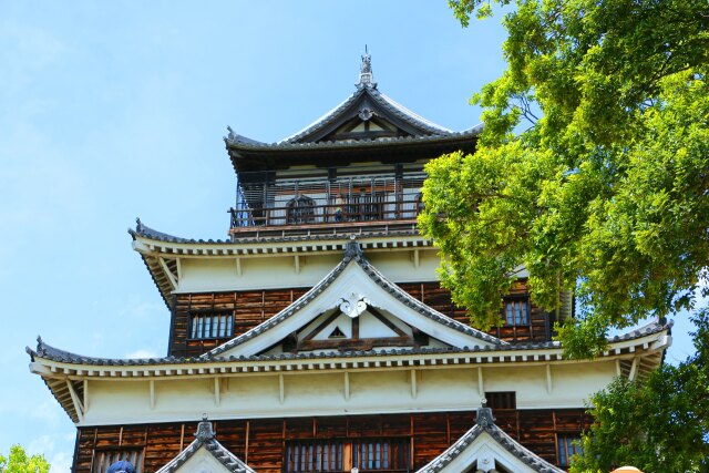 新緑の広島城