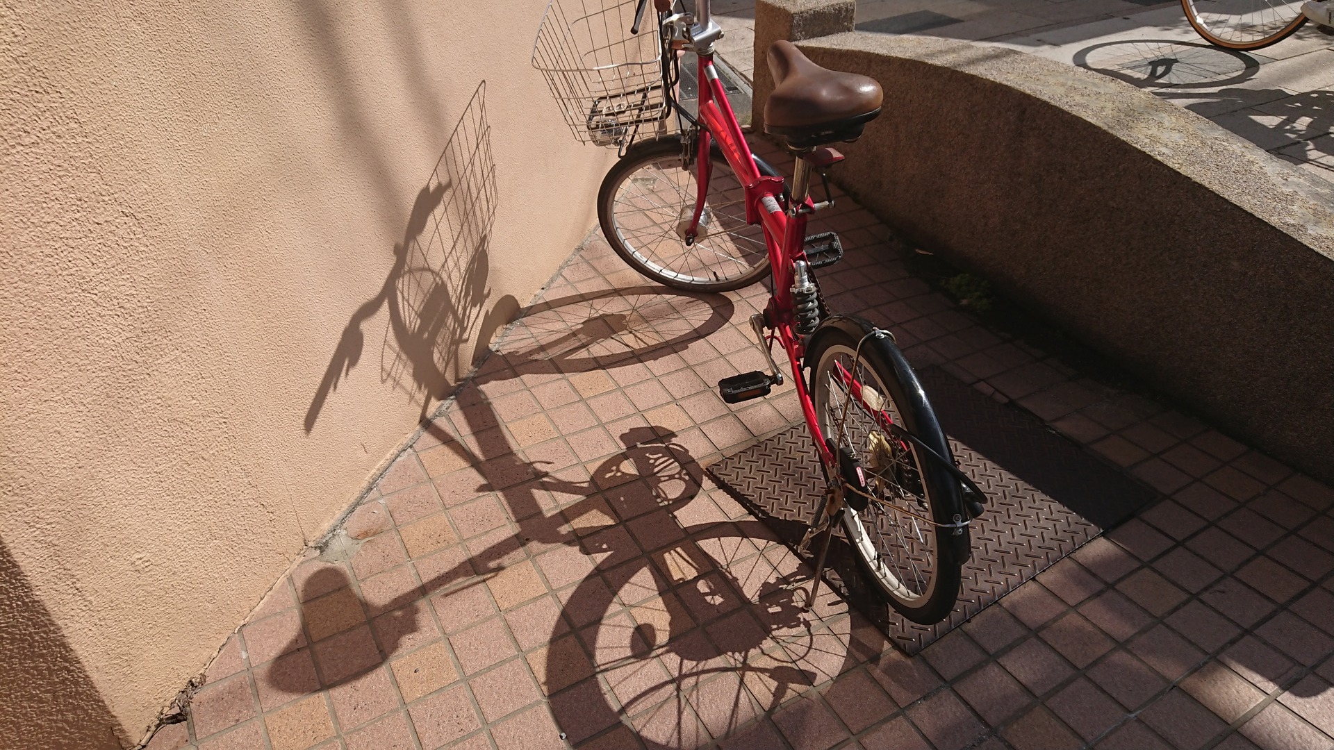 都市 街 室内 松本銀座 なわてを飾る自転車 壁紙19x1080 壁紙館