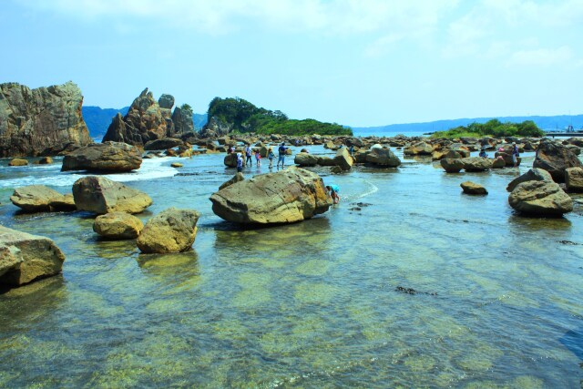 夏の橋杭岩