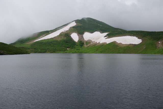 湖畔にて